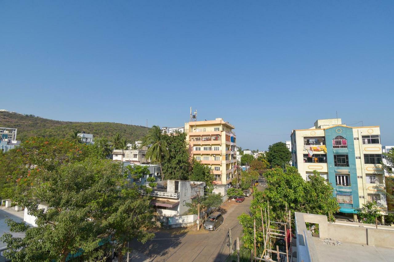 Fabexpress Beach City Holiday Home Visakhapatnam Exterior photo